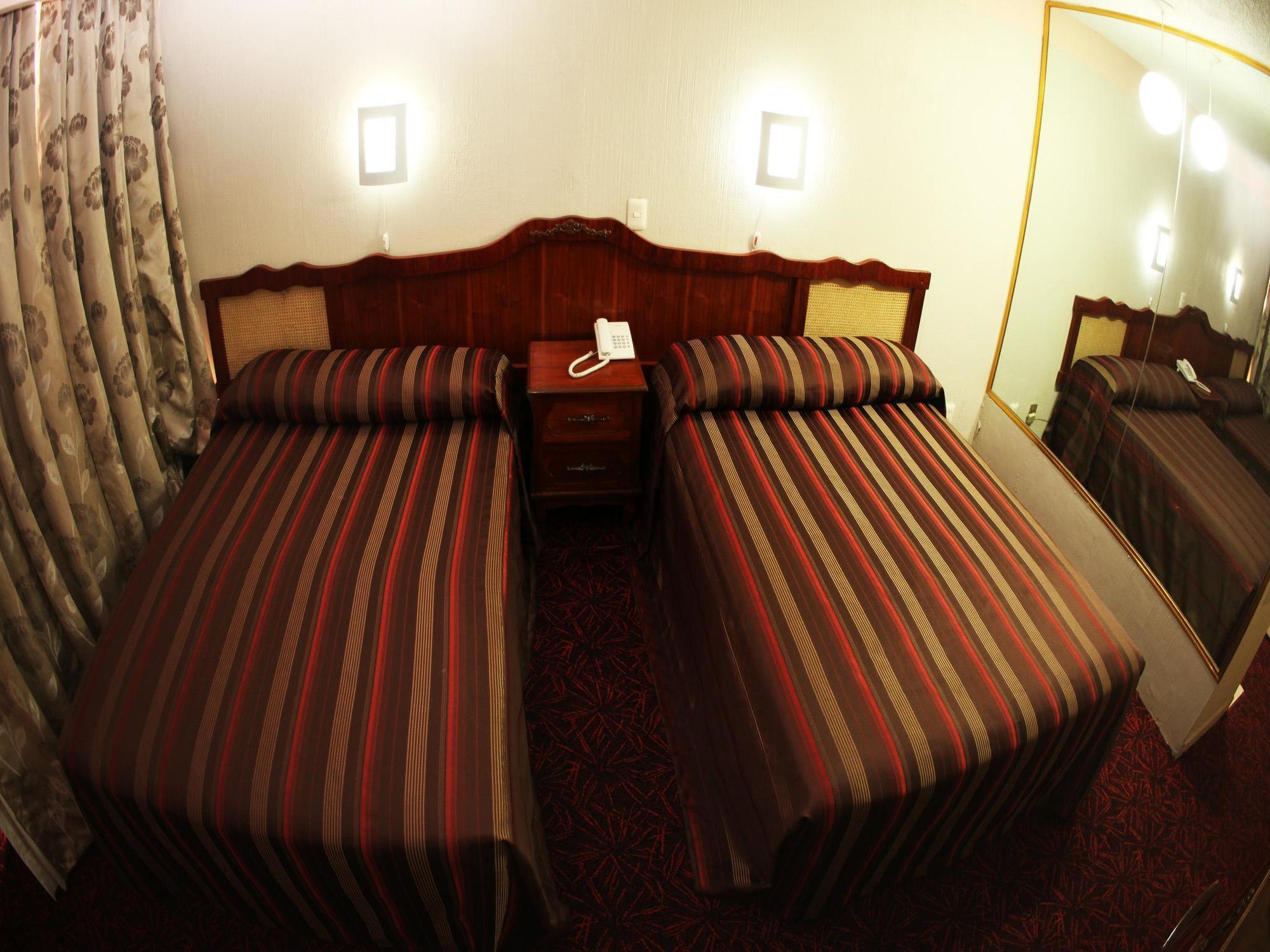 Hotel Plaza Madrid Mexico By Eksteriør billede